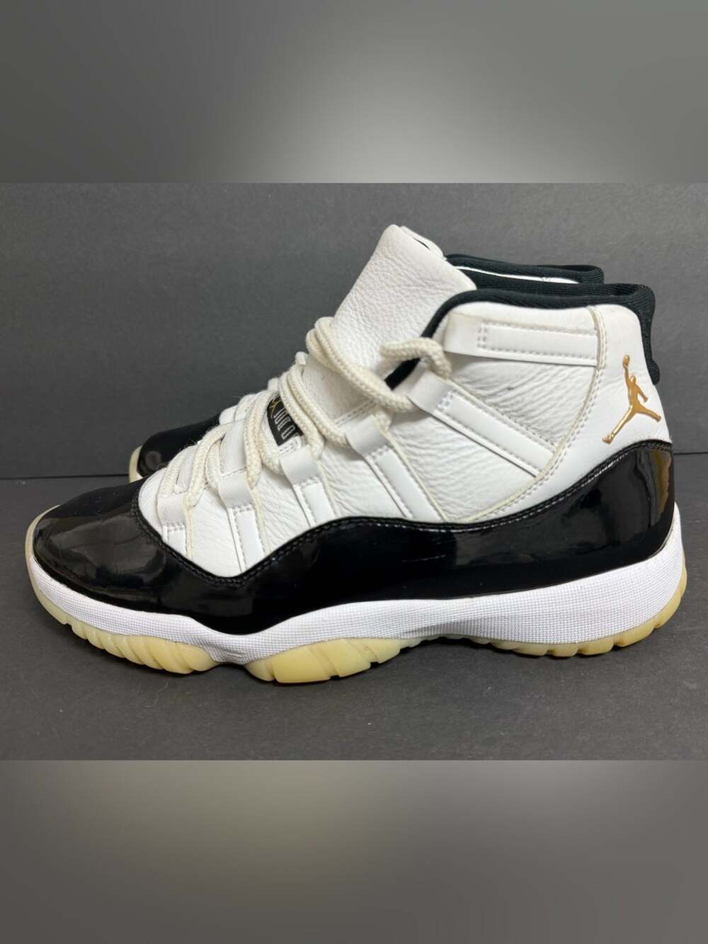 Size 8 - Jordan 11 Retro Mid Gratitude / Defining Moments